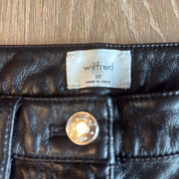 ARITZIA WILFRED MELINA BLACK VEGAN LEATHER STRAIGHT LEG PANT SZ 00 BUTTERY SOFT - Picture 7 of 9